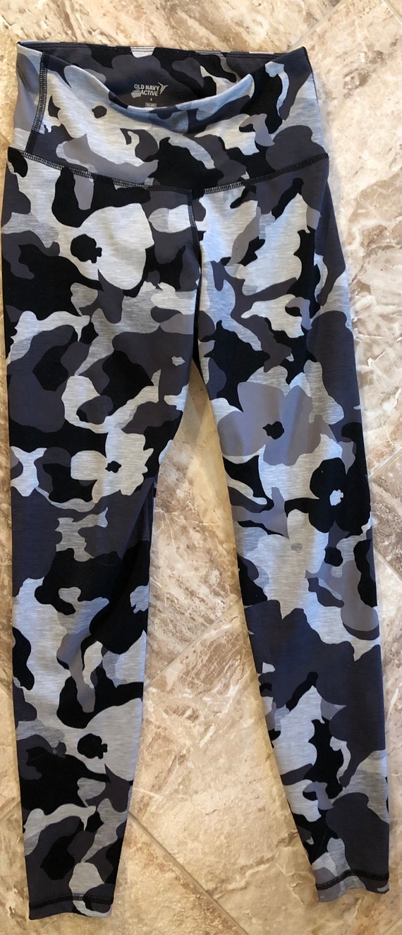 Old Navy Womens Size Small Gray Camouflage Yoga Workout Pants 