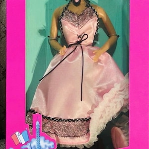 Mattel Dolls of the World Parisian Paris French Barbie Doll 1990 NRFB 9843