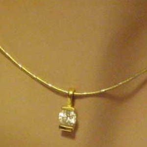 Necklace Crystal Rhinestone Pendant on Gold Chain Vintage