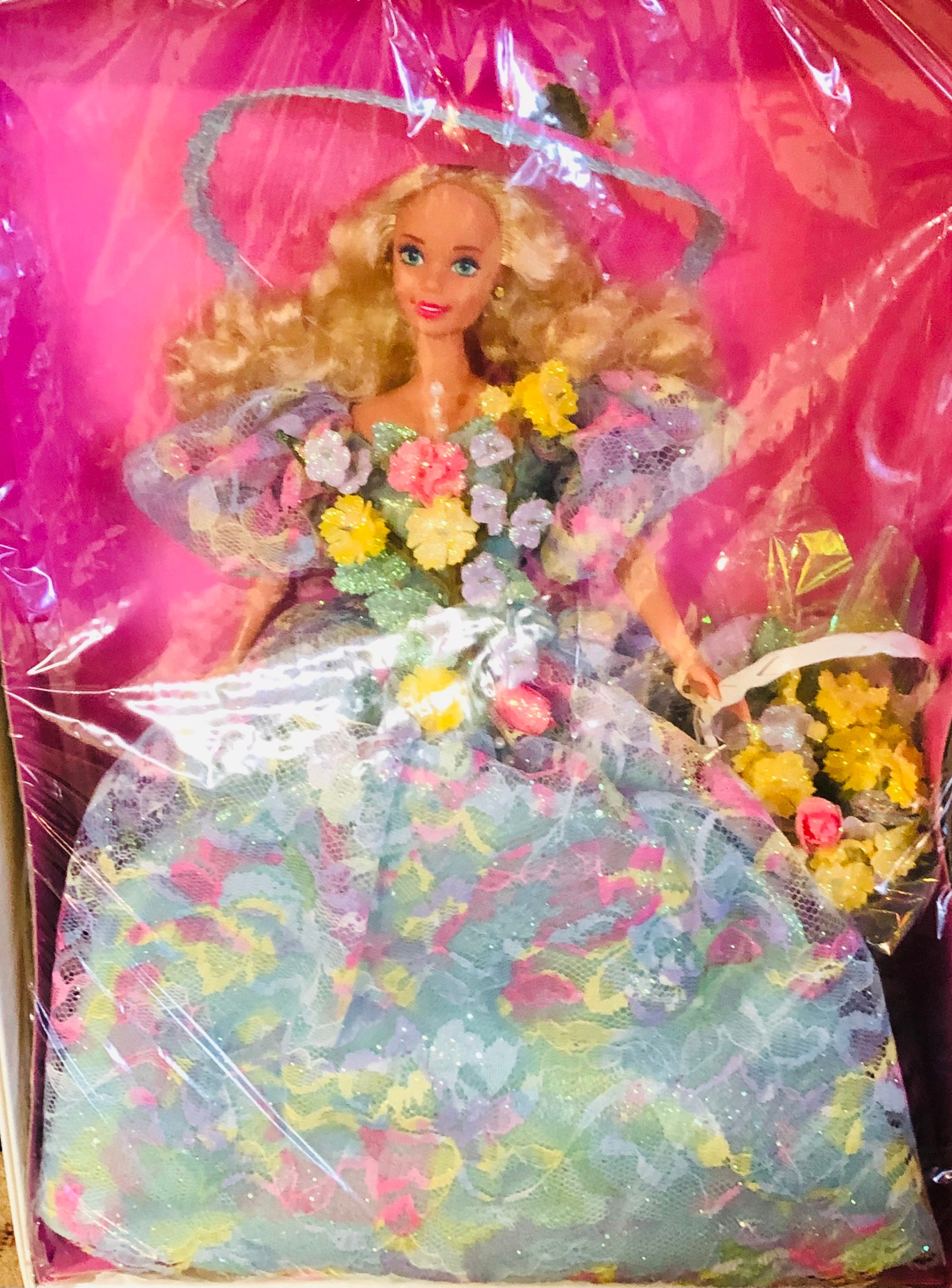 Barbie bouquet top