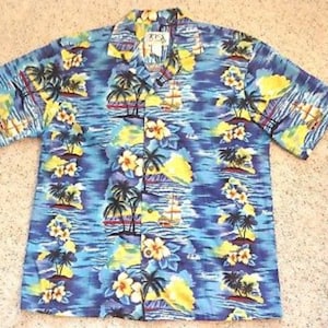 Tropical Camp Shirt Mens Size L Blue Ky&#39;s Hawaiian Palms Boats Ocean Sunset