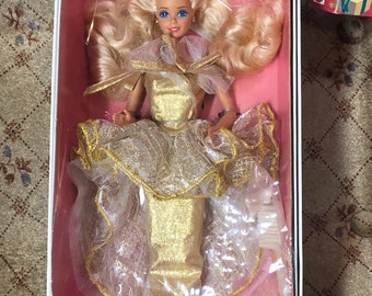 Mattel FAO Schwarz Golden Greetings Barbie 1989 NRFB #7734 New in Box