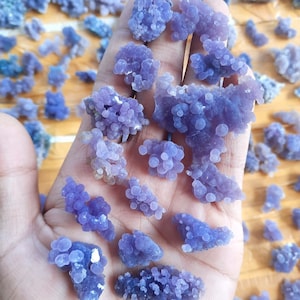 Natural purple Grape Agate  Speciman Origin Indonesia small Size 1-3 cm size Pick Random Nice piece