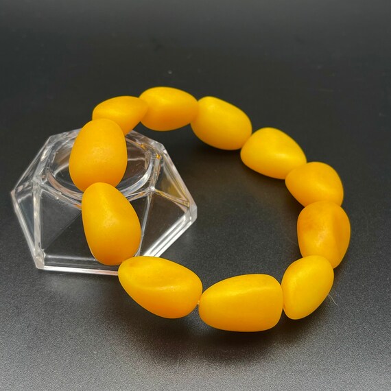 Genuine Yellow Vintage Bakelite Round Beaded Bracelet Beautiful