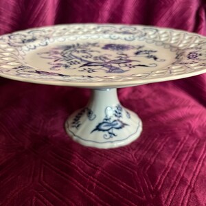 Blue Danube Cake Stand