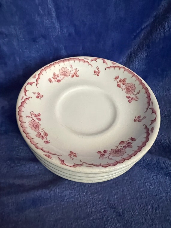 Chardon red rose saucers