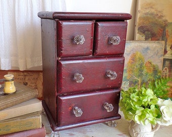 Beautiful antique miniature drawers, apprentice piece