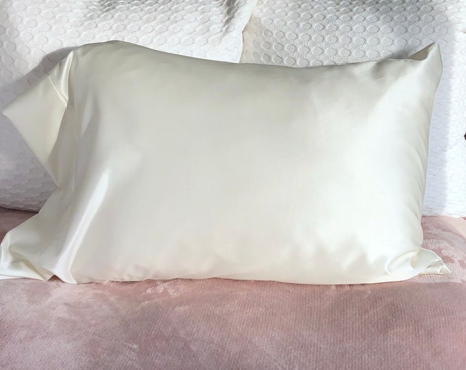 Silk Cotton Pillow Case Gentle for Your Hair, Soothing to Sensitive