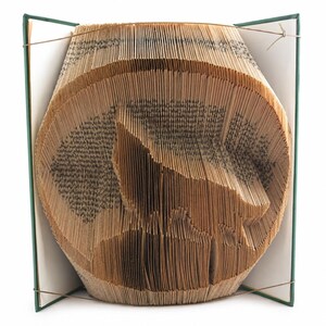 Wolf howling at the moon MMF book folding pattern (377 folds - 754 numbered pages)