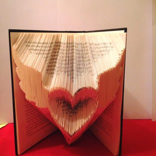 Heart with wings MMF book folding pattern (290 folds - 580 pages)