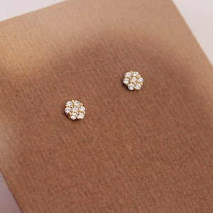 14k Solid Yellow Gold Cubic Zirconia Round Flower Baby Girls Children Screwback Earrings