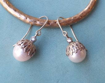 Vintage pearl earrings,unique pearl dangle earrings,sterling silver antique pearl earrings, anniversary pearl earring,christmas wife gift,