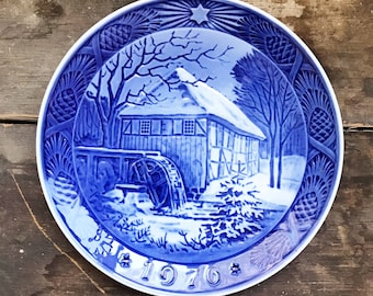 Royal Copenhagen Christmas Plate 1976