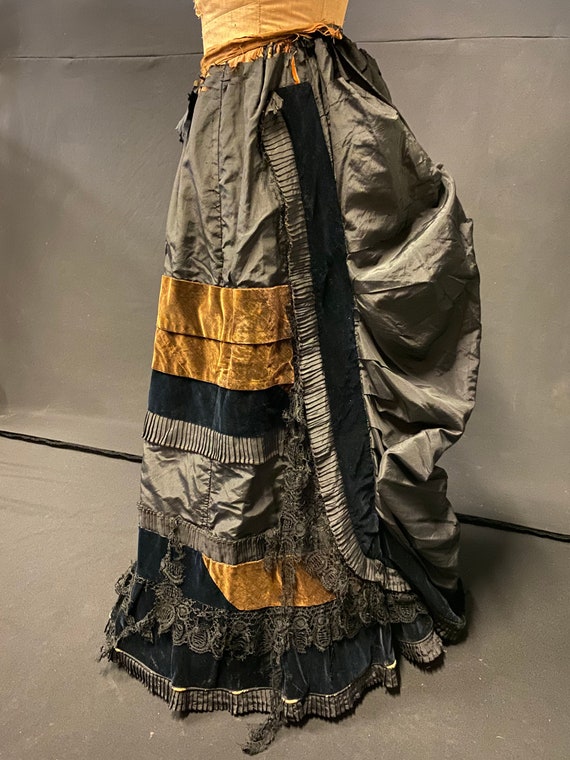 1870's Victorian American Handmade Bustle Skirt