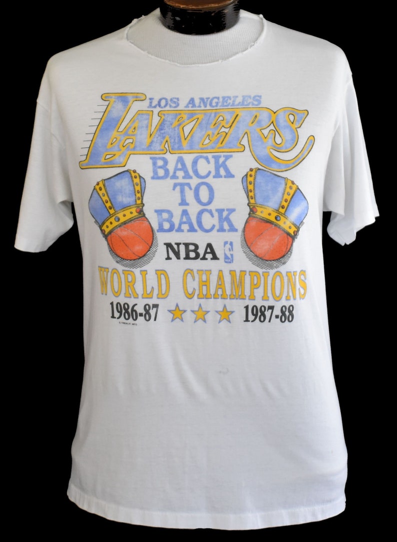 la lakers t shirt