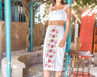 Floral White Pencil Skirt Dress Designer Ethnic Under Knee Skirt Tight Embroidery Printed Fashion Chic High Waisted Prairie Skirt