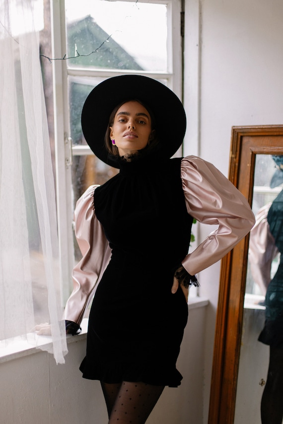 Designer Balloon Puffy Sleeves Velvet Dress, Mini Women Dress Black & Pink Vintage Style Waisted Dress, Evening Gown Luxury Women Dress Designer Balloon Puffy Sleeves Velvet Dress, Mini Women Dress Black & Pink Vintage Style Waisted Dress, Evening Gown Luxury Women Dress