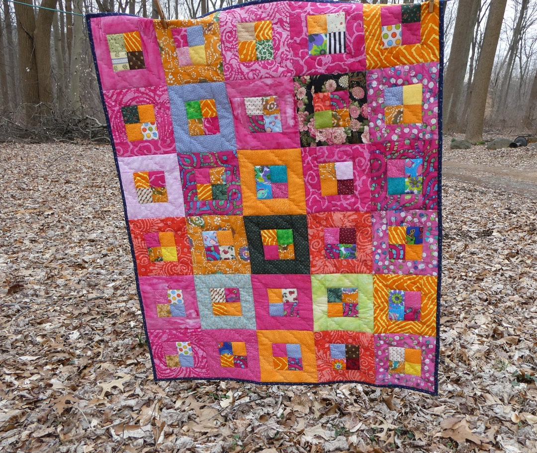 Pink Quilt, Quilt for Girl, Patchwork Quilt, Handmade Quilt, Lap Quilt, Gift for Her, Student