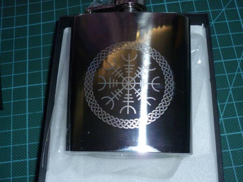 Helm of Awe Hip Flask Aegishjàlmr Hip Flask Engraved Hip Etsy