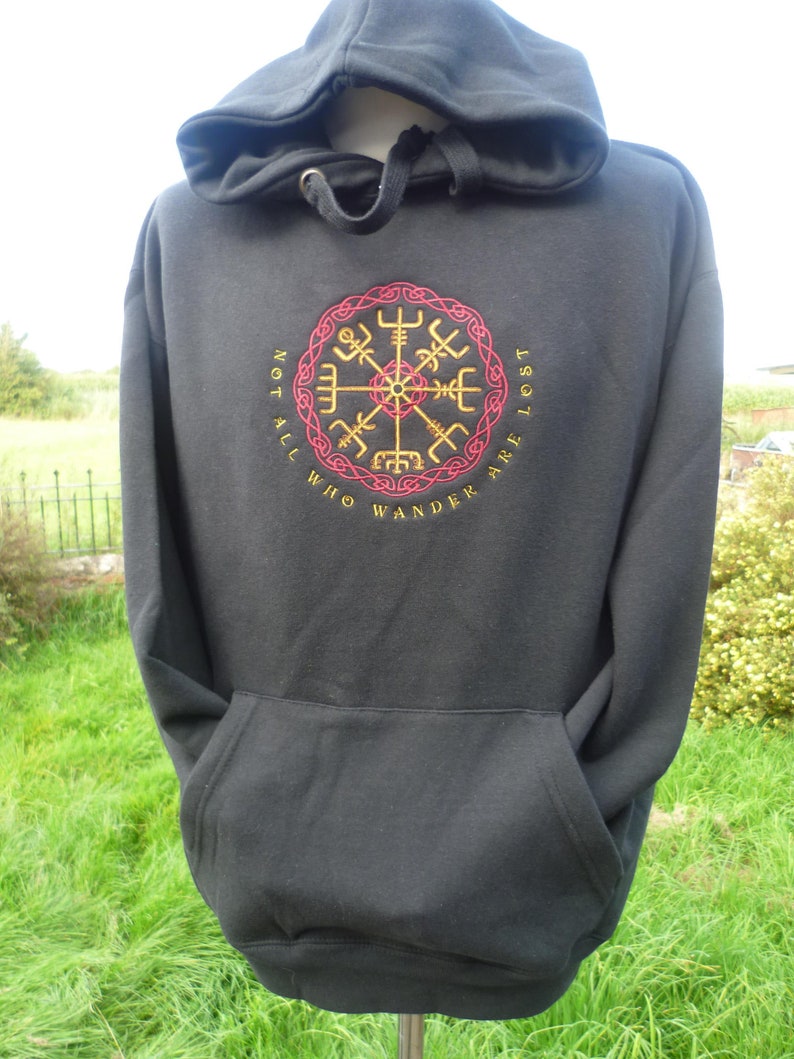 Viking Vegvisir Hoodie, BLACK Norse Compass, Vegvisir Sweater, IJslandse Runen, XS 5XL, Staves, Nordic, viking kompas afbeelding 1