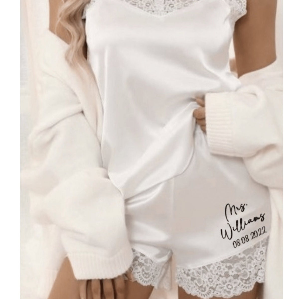Lace Pajamas, Bridesmaid Gift, Lace Bride Pajamas, Bride Pjs, Bridal Shower Gift Set, Lace Bridal Outfit, Honeymoon Outfit, Bride Gift, - Etsy