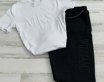 New Mr and Mrs Shirt, Bride Gift Set, Embossed Bridal Gifts Set, Joggers Couples, Embossed Mr and Mrs Sweatshirts, Honeymoon Outfit,