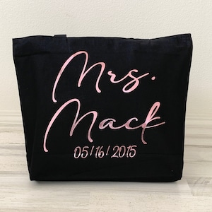 Bride Beach Bag, Honeymoon Tote Bag, Bride Tote Bags, Mrs. Last Name Tote Bag, Bridal Tote Bag, Gift for Bride, Bachelorette Gifts,