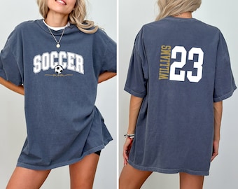 Camiseta personalizada para mamás futbolistas, camiseta con nombre y número de jugador personalizados, camiseta para el día del partido de fútbol, regalo para mamás deportistas de Comfort Colors