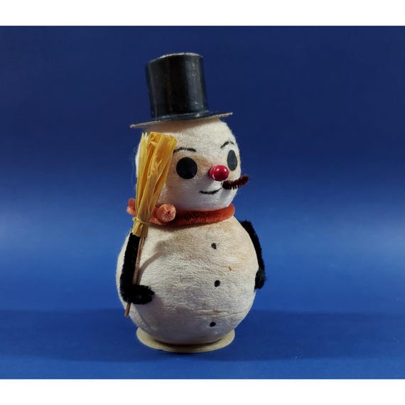 Vintage Japan Putz Spun Cotton Chenille Snowman Broom Top Hap Christmas Figure