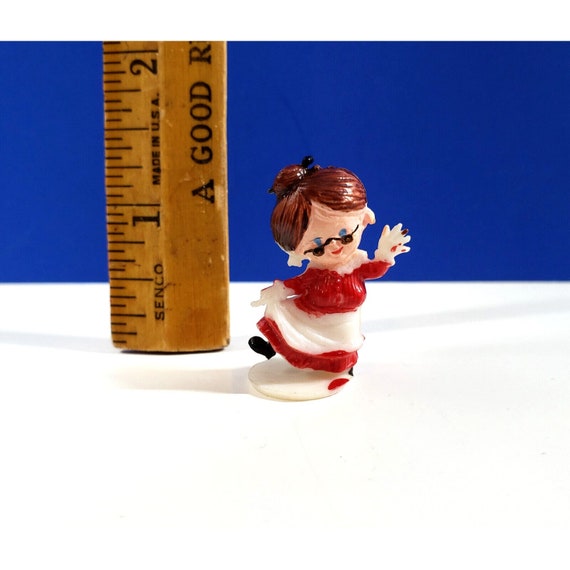 Vintage Plastic Miniature Tiny Mrs Claus Christmas Figurine Dollhouse Hong Kong