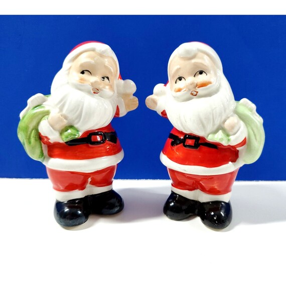 VTG Japan Waving Santa Claus Bag Toys Ceramic Christmas Salt Pepper Shaker Set