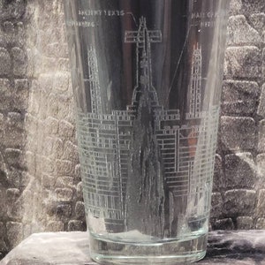 Star Wars - Jedi Order and Jedi Temple- Laser Etched Pint Glass