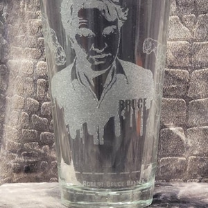Avengers - Bruce Banner / The Hulk - Laser Etched Pint Glass