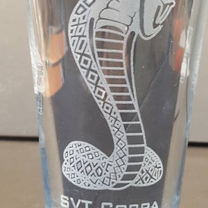 Ford Mustang 1999 SVT Cobra design - Laser Etched Pint Glass