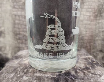 Russisches Kriegsschiff.. Go Fuck Yourself! -- FelsenGlas