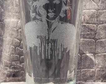 Avengers - Black Widow / Agent Romanov - Laser Geätztes Pint Glas