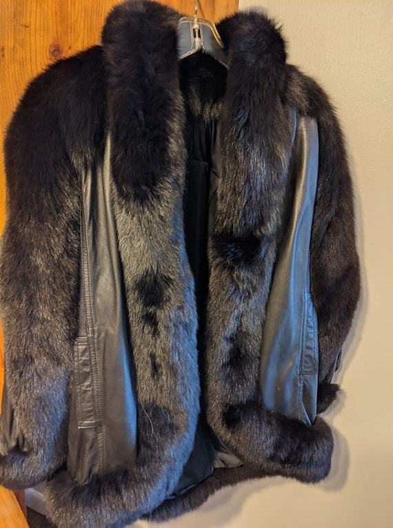 Vintage Fox Fur Coat - image 1