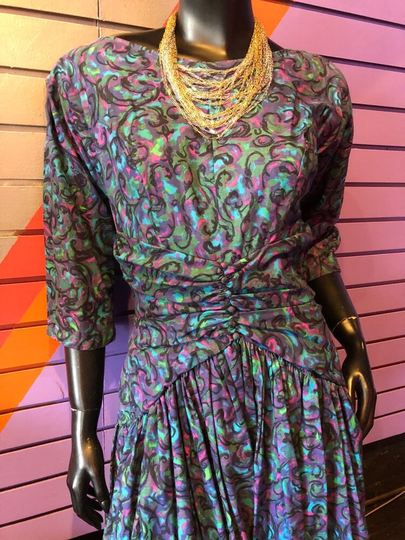 Blue Purple and Pink Swirly Full Skirt Dress with Back Bow and Plunging Back Line Green Vintage 50s Dress