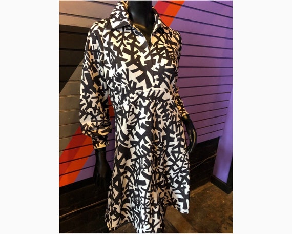Vintage 70s Handmade Black and White Abstract Dres