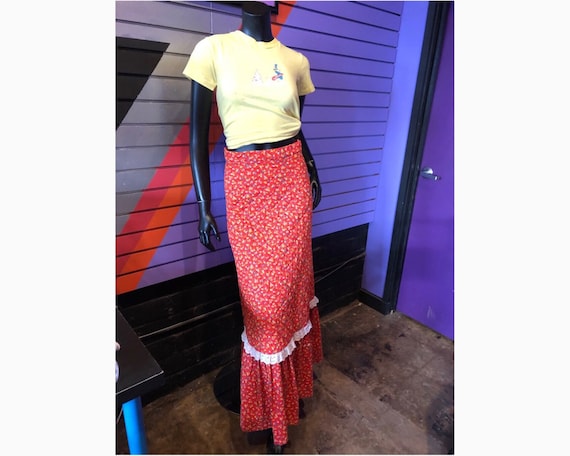70s Vintage Red Quilted Prairie Skirt