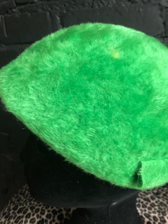 Vintage Elsa Schiaparelli Hat - Bright Green Fuzz… - image 7
