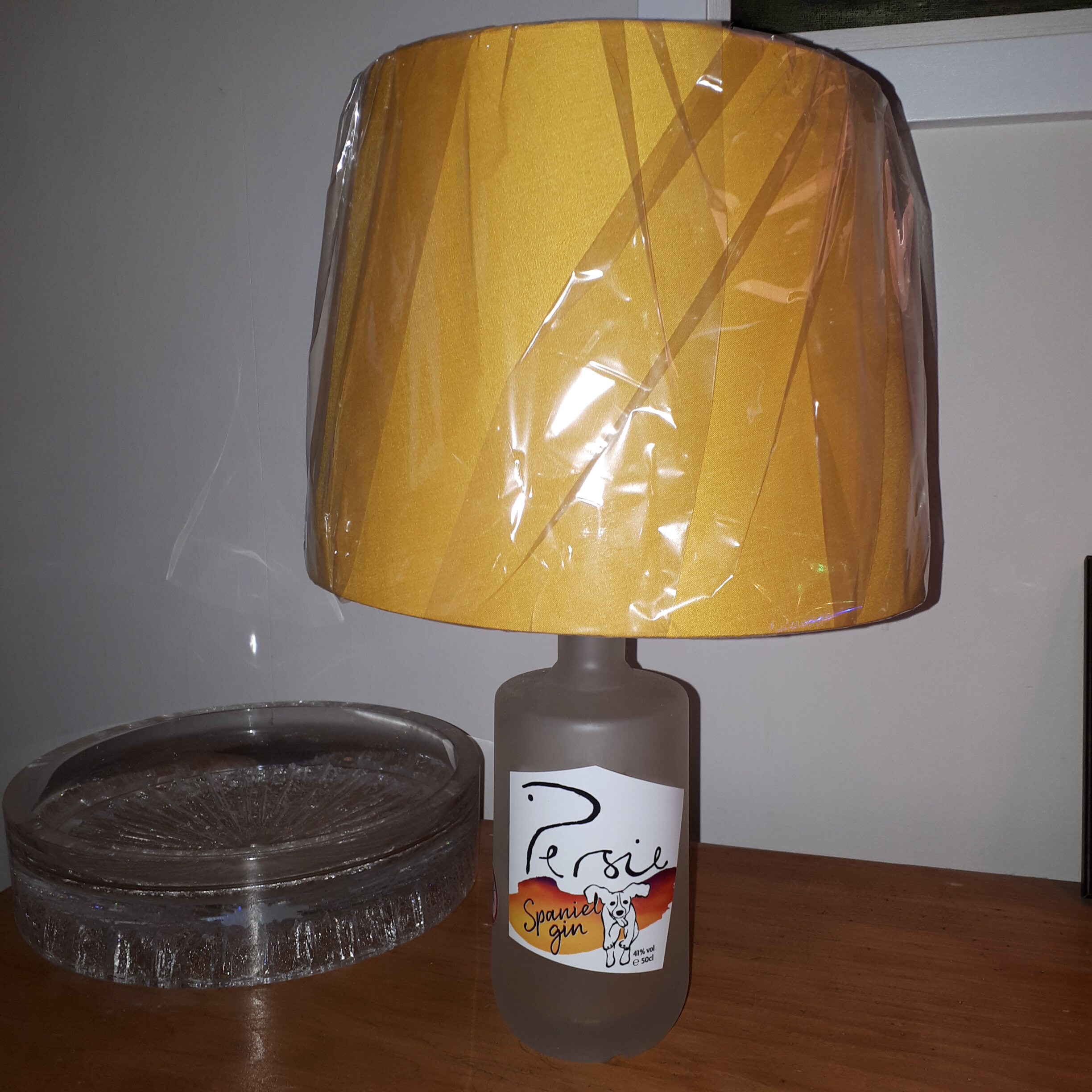 Ideal Gift for a Dog Lover. Spaniel Persie Gin Lamp With Shade