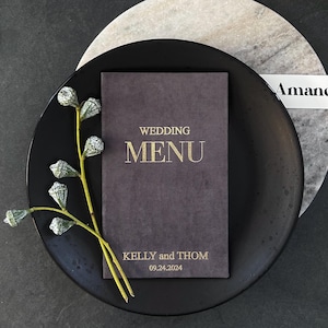 Luksusowe książki menu weselnego, spersonalizowany folder menu weselnego, nowoczesne menu weselne, książeczki menu weselnego z kartami, kod QR menu weselnego