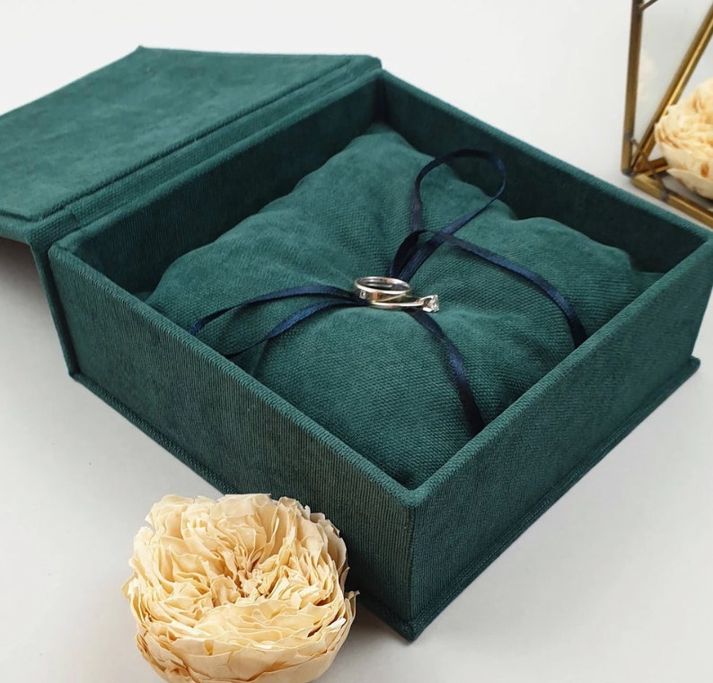 Green personalized wedding ring box with wedding vow books and wedding ring pillow | Box for wedding ring | Custom ring box