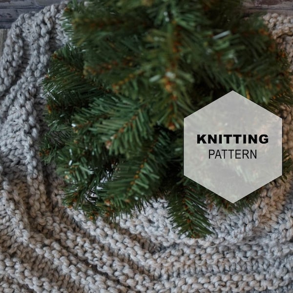 Knitting Pattern| Christmas Tree Skirt Chunky Stitch | Digital Download Knitting | Knit Skirt | Digital Knitting Pattern | Christmas Decor