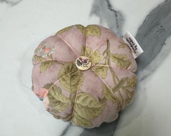 Cuscino portaspilli floreale bifacciale fatto a mano: perfetto per cucito, quilting e artigianato