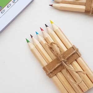 Natural wood colouring pencils - small gift pack of 6 half-size pencils with recycled packaging - kids' crafts