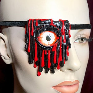 Dripsy Latex Ögonlapp