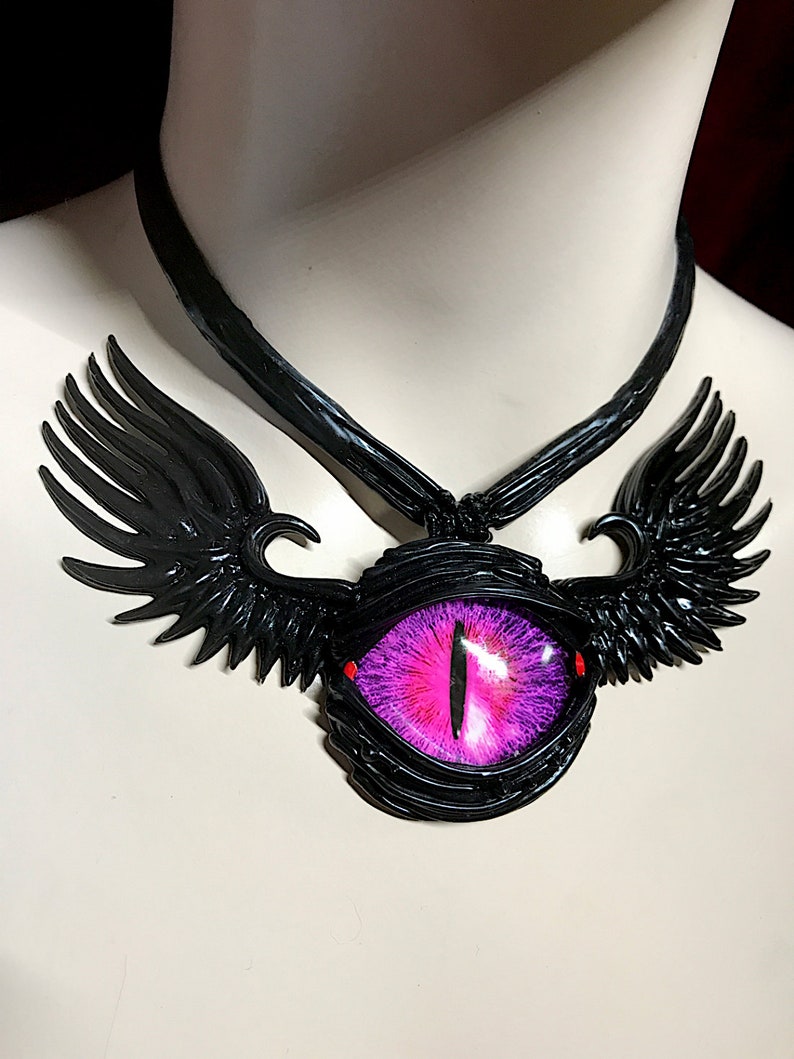 Glide latex Necklace