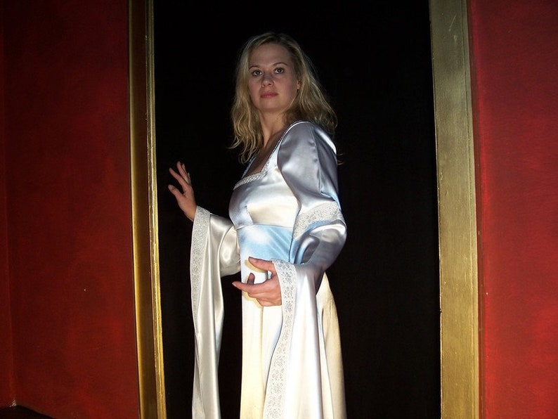 Robe de mariée blanche de style Empire image 1